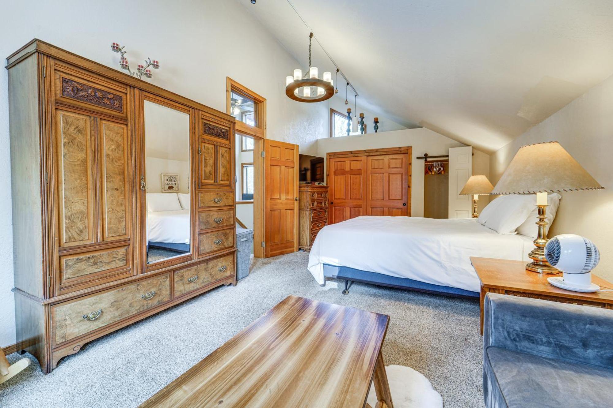 Family-Friendly Truckee Cabin In Tahoe Donner! Bagian luar foto